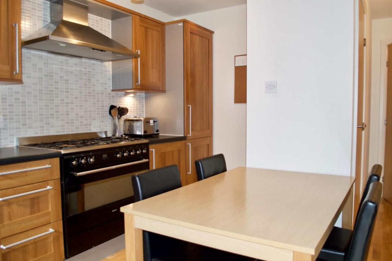 Modern 2 Bedroom City Centre Flat Edinburgh Exterior foto