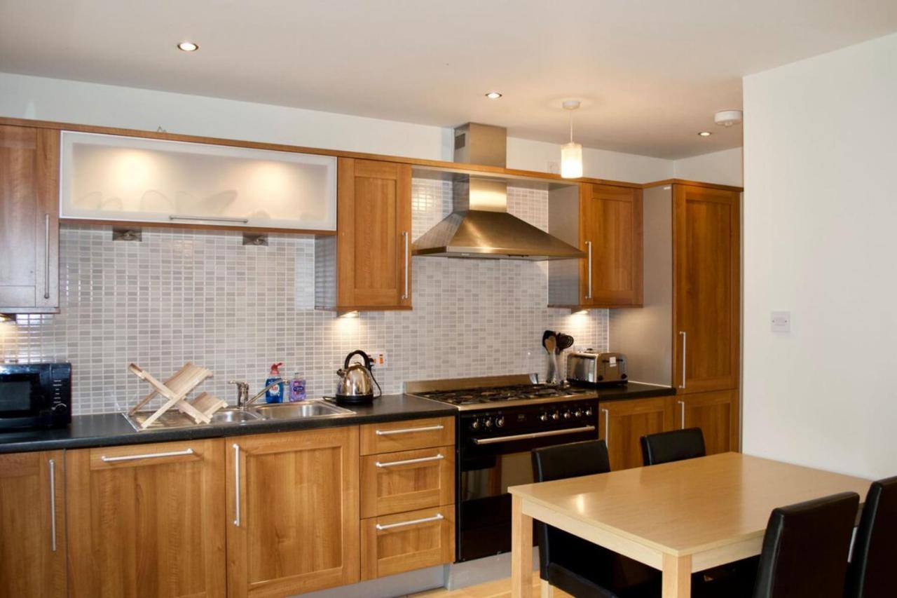 Modern 2 Bedroom City Centre Flat Edinburgh Exterior foto