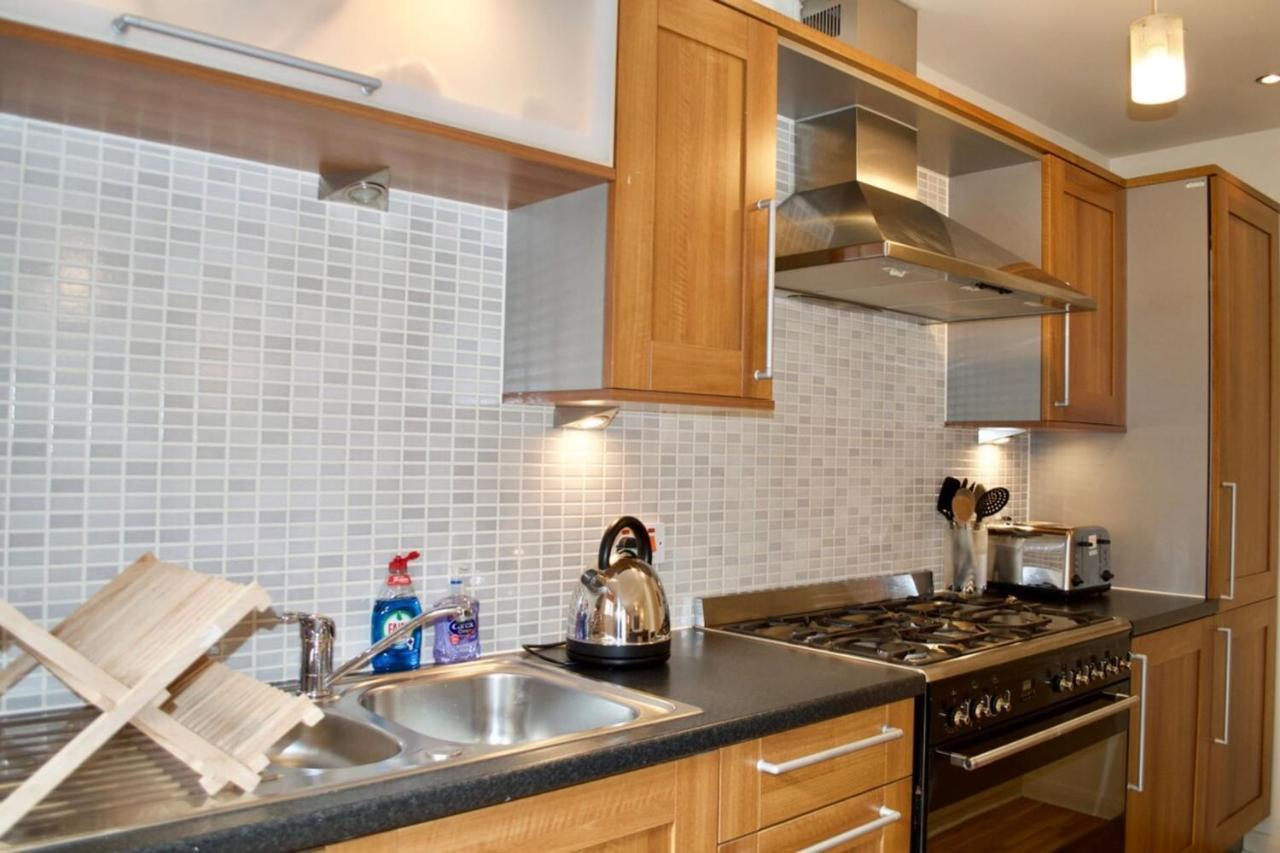 Modern 2 Bedroom City Centre Flat Edinburgh Exterior foto