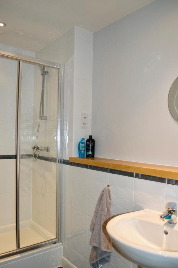 Modern 2 Bedroom City Centre Flat Edinburgh Exterior foto